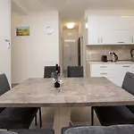 Apartamento Katicic Split