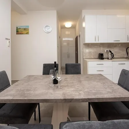 Apartment Katicic Split